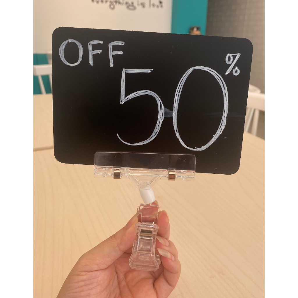 Bộ kẹp nhựa và bảng ghi giá sản phẩm bằng nhựa pvc đen, bút viết bảng trắng chuyên dùng để ghi giá, ghi CTKM tại ST