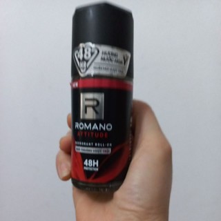 Lăn khử mùi Romano Attitude đỏ 50 ml