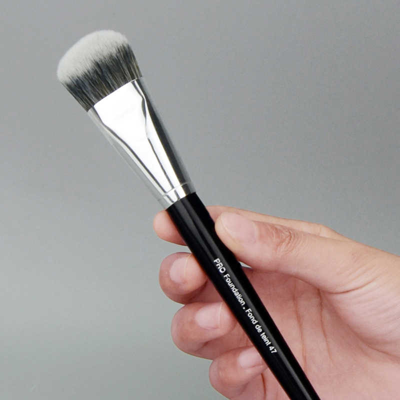 Cọ nền MAGA 47 PRO Foundation Brush