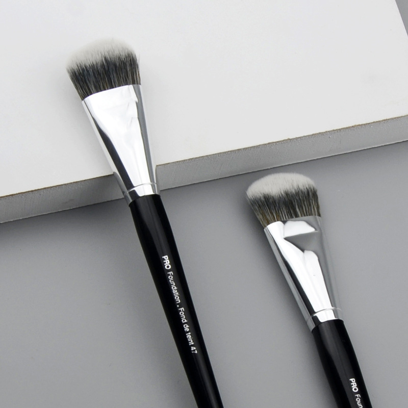 Cọ nền MAGA 47 PRO Foundation Brush