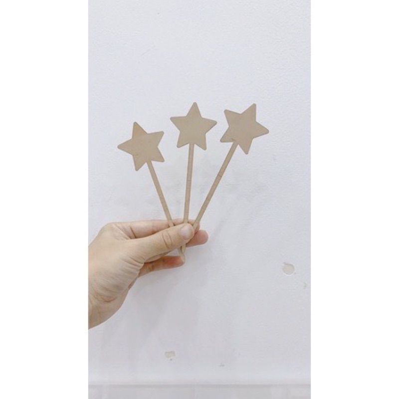 Ngôi sao gỗ trang trí