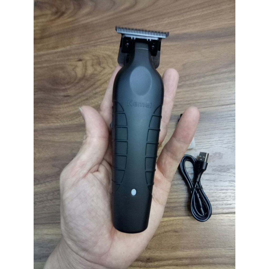 Tông đơ chấn viền sắc nét - siêu sát km2299