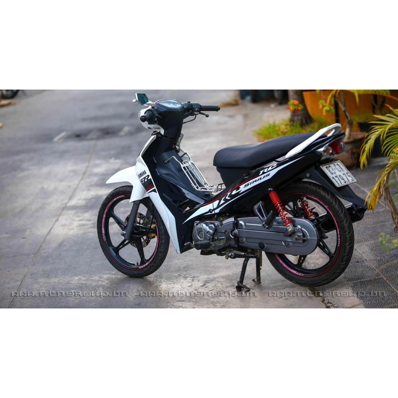 TEM CHỮ RC TRẮNG ĐEN SIRIUS
