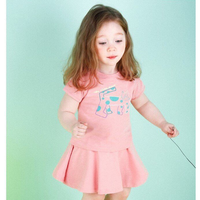 Bộ cotton áo kèm chân váy Mollimelli xuất Hàn. Siêu mát và thấm hút mồ hôi. Áo in hình mèo cute lắm. Size 100-150