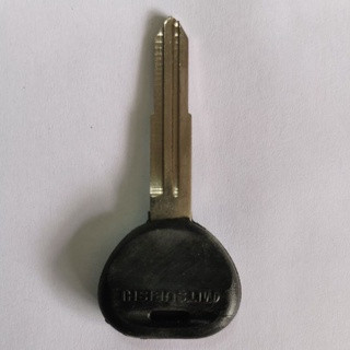 Phôi chìa khóa xe Mitsubishi - 1 chiếc