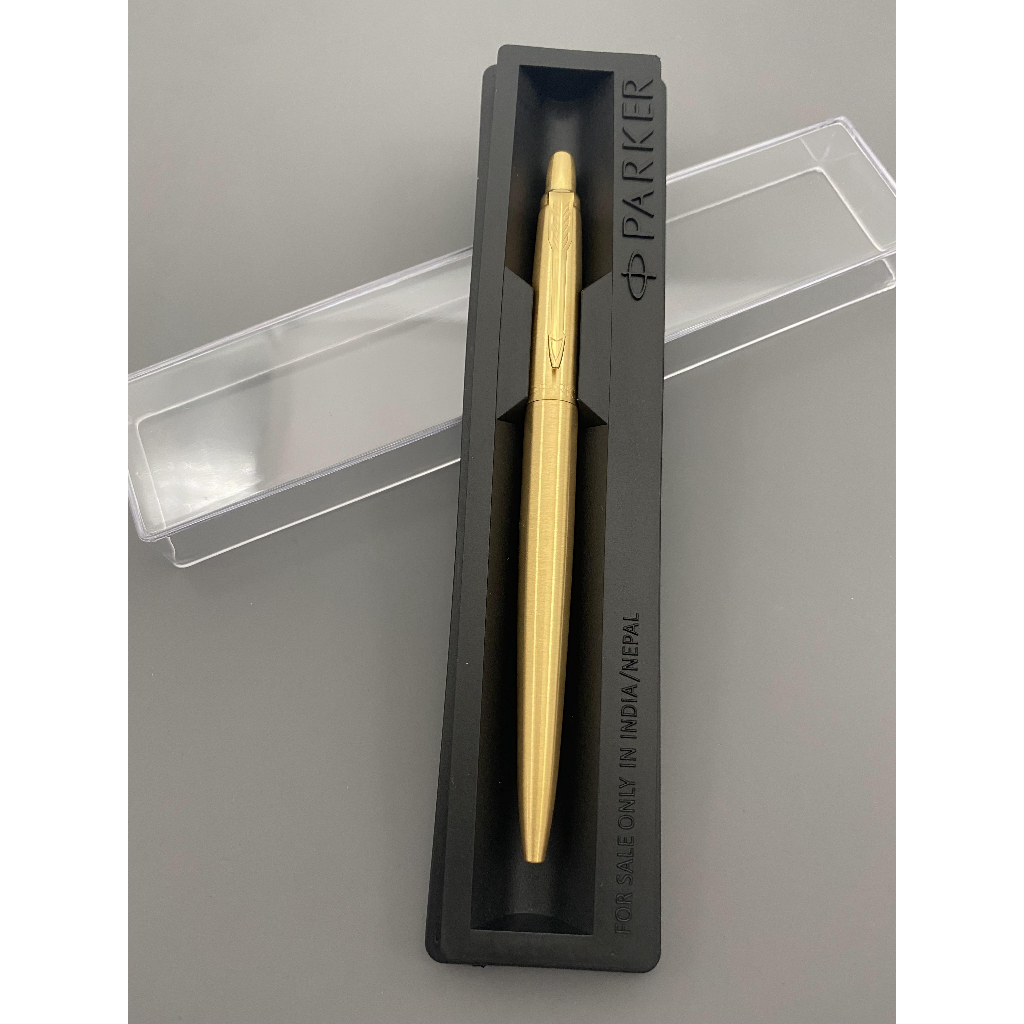 Set bút bi bấm Parker Jotter London và móc khoá - 119.3.PK.JLBPWGT.BL
