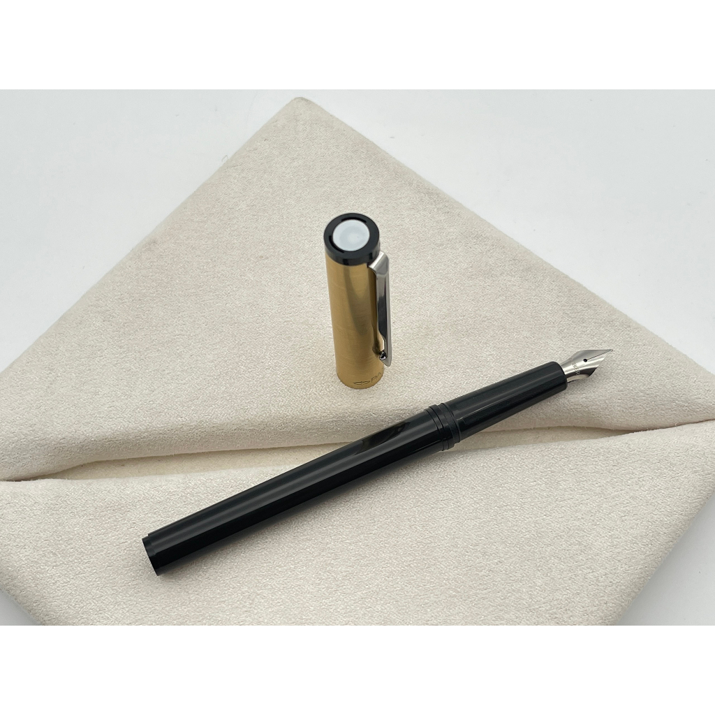 Bút mực Parker Beta Premium made in India - 111.3.PK.BPFPWGT.FP