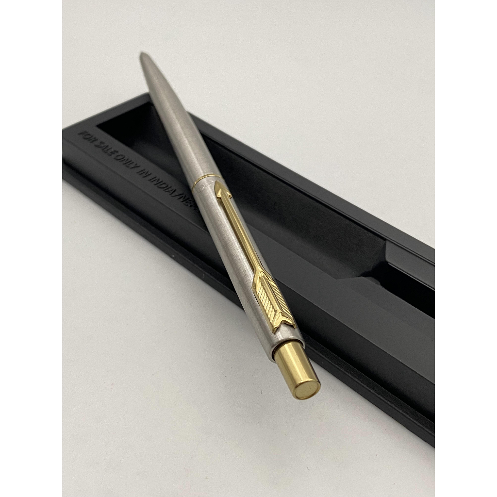 Bút bi bấm Parker Classic Stainless Stell made in India - 114.3.PK.CSSBPWC.BL