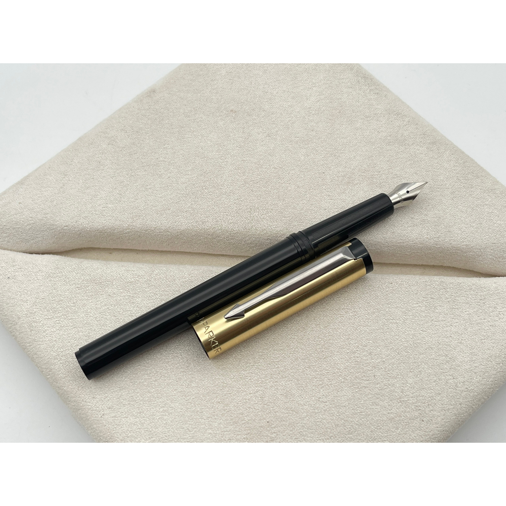 Bút mực Parker Beta Premium made in India - 111.3.PK.BPFPWGT.FP