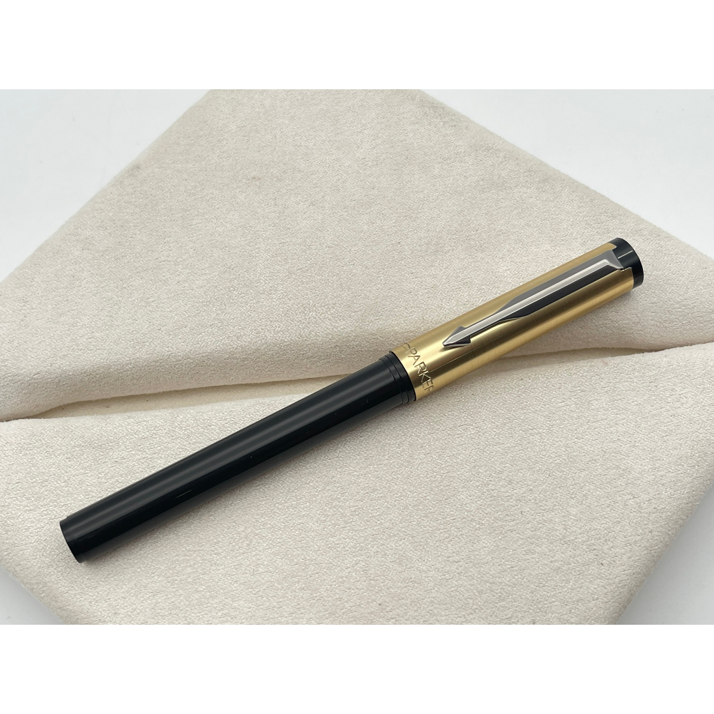 Bút mực Parker Beta Premium made in India - 111.3.PK.BPFPWGT.FP