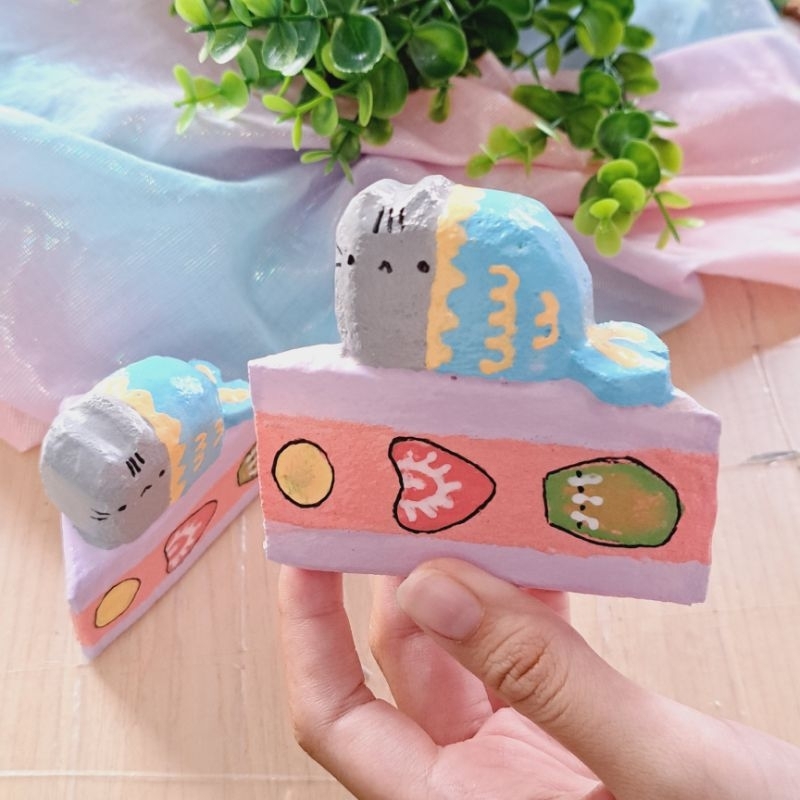 Squishy handmade BÁNH GATO PUSHEEN TIÊN CÁ