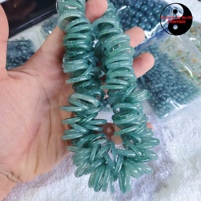 Nhẫn lam ngọc trong đẹp kiểm định