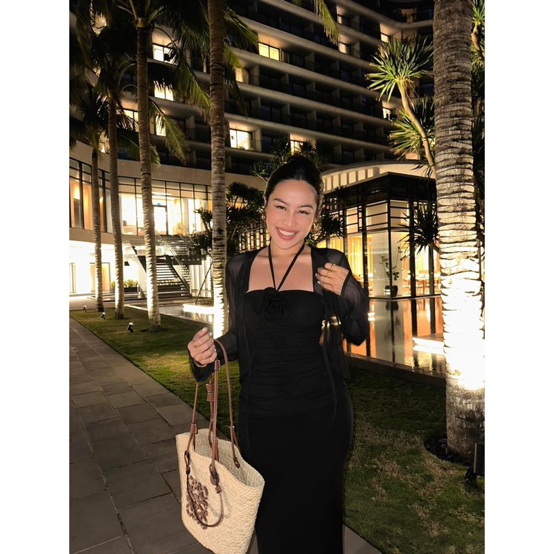 | Chang Tròn | Sét Yếm Đính Hoa Kèm Khoác Lưới - 3 Món Bigsize