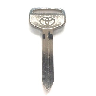 Phôi chìa khóa xe Toyota Innova Fortuner
