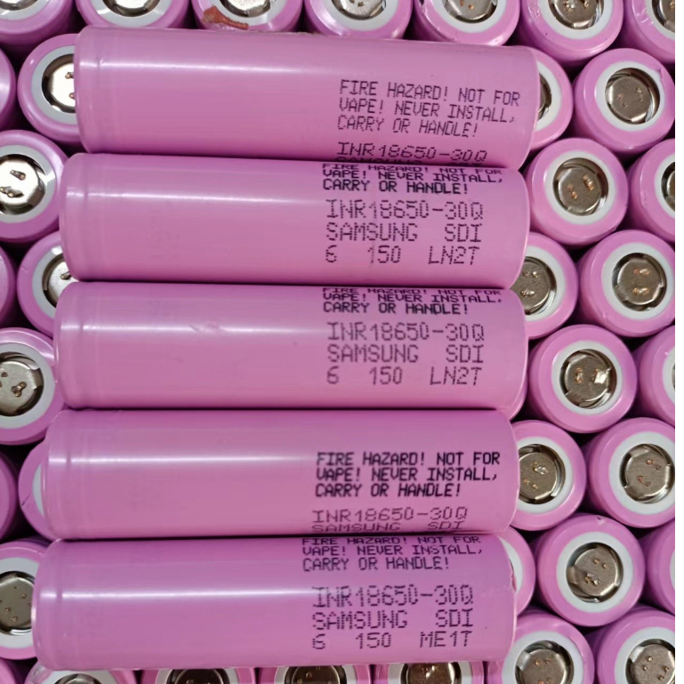 Pin 18650 Samsung 30Q 3.7V - DL 3500mÁh Tháo Khối Xả 20A ,New version