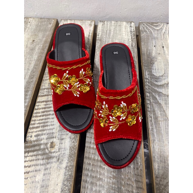 Dép Nhung Kết Cườm Hở Ngón ,Kết Hoa Dành Cho Bà Và Mẹ Mang Êm ,Ấm Chân Mùa Đông