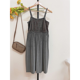 Đầm Hai Dây, Chất Liệu Velvet (Nhung), New 97%, 2hand