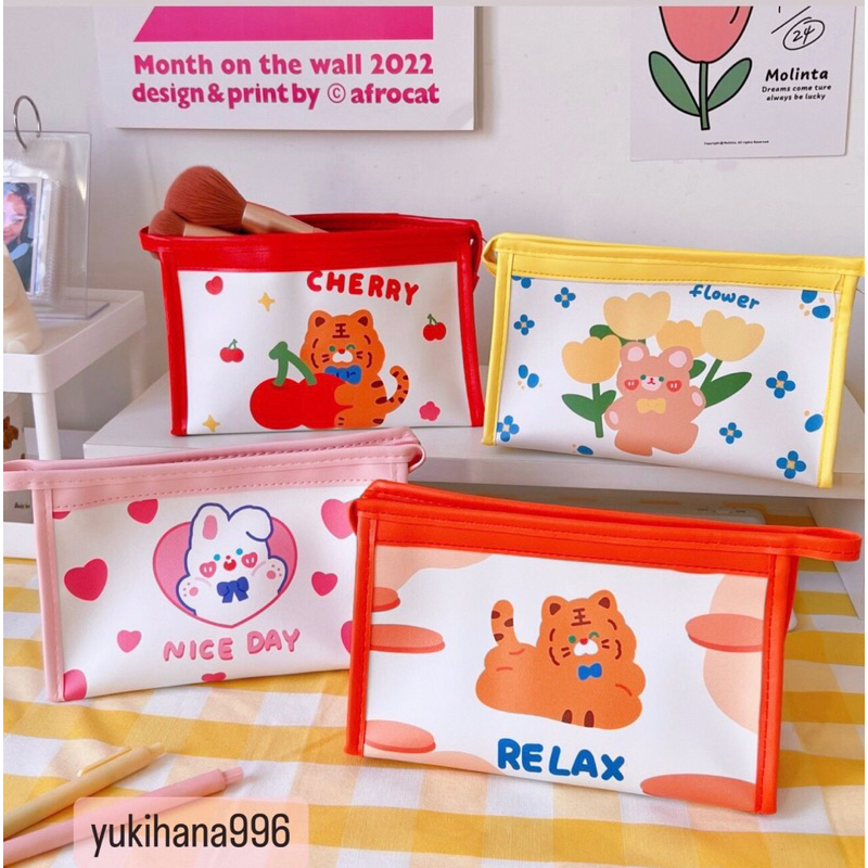 ( Tặng quà, sẵn ) Hộp bút/ túi đựng đồ da PU không thấm nước kích thước to in hình ngộ nghĩnh.