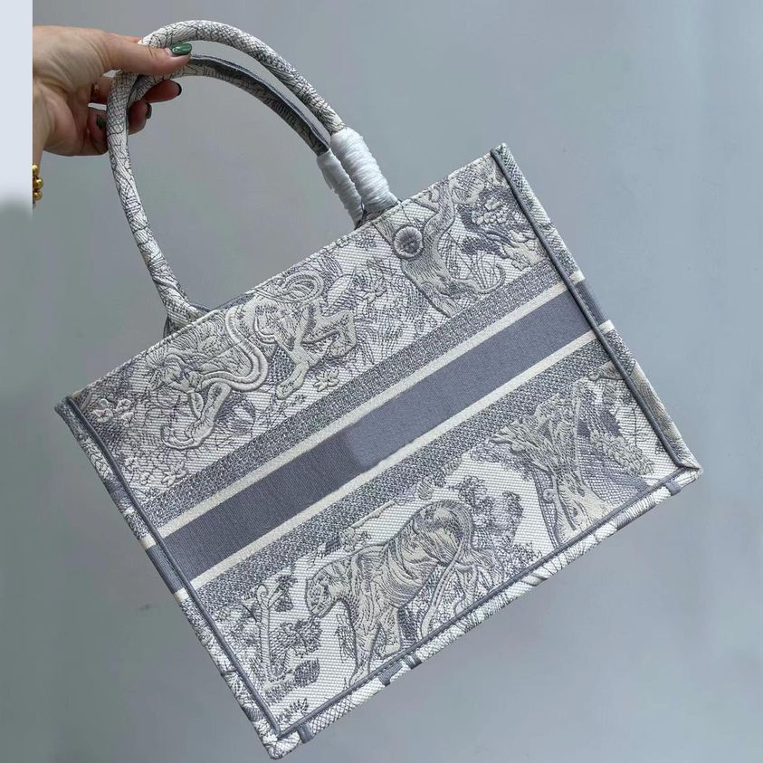 Túi Tote D*OR