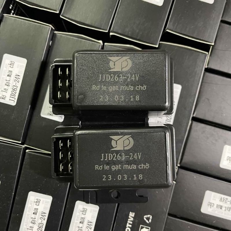 Rơ le gạt mưa chờ JJD