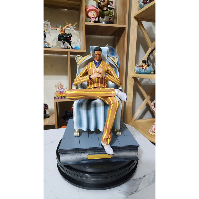 Đô đốc Kizaru ngồi ghế trong trận chiến Marine Ford - Cao 29 cm