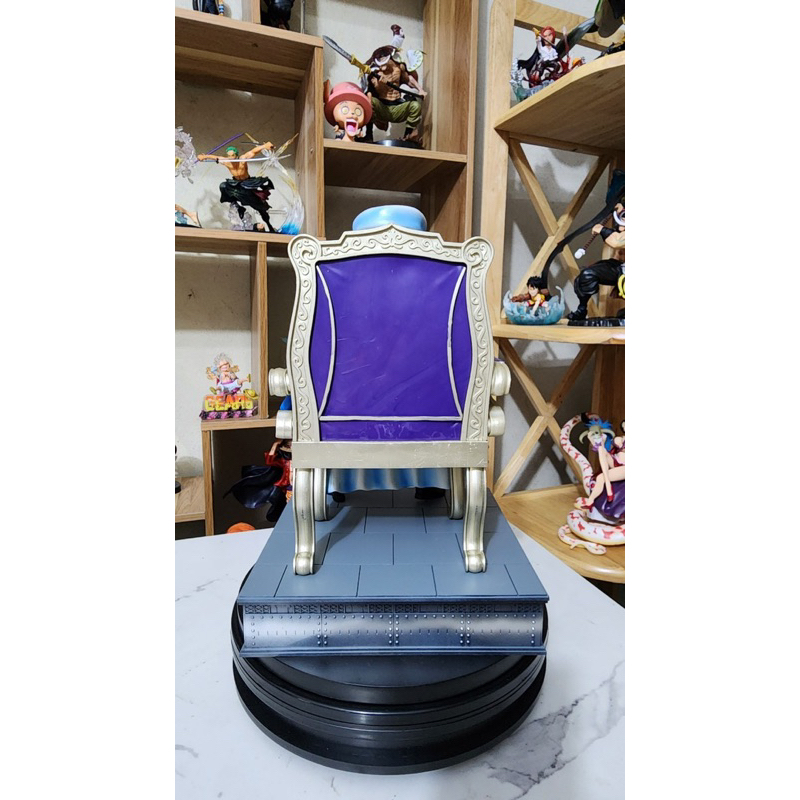 Đô đốc Kizaru ngồi ghế trong trận chiến Marine Ford - Cao 29 cm