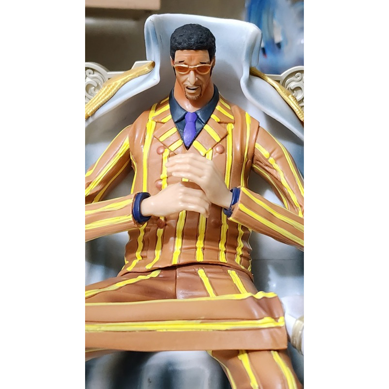 Đô đốc Kizaru ngồi ghế trong trận chiến Marine Ford - Cao 29 cm