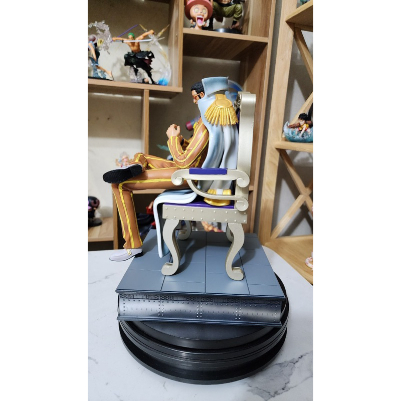 Đô đốc Kizaru ngồi ghế trong trận chiến Marine Ford - Cao 29 cm