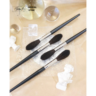 Cọ Highlight Dáng Rũ Feather B M401