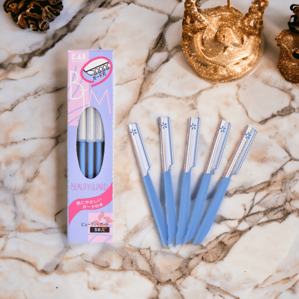 Dao Cạo Lông Mày Cán Dài Lưỡi Thép Không Gỉ Kai Beauty Guard 06616