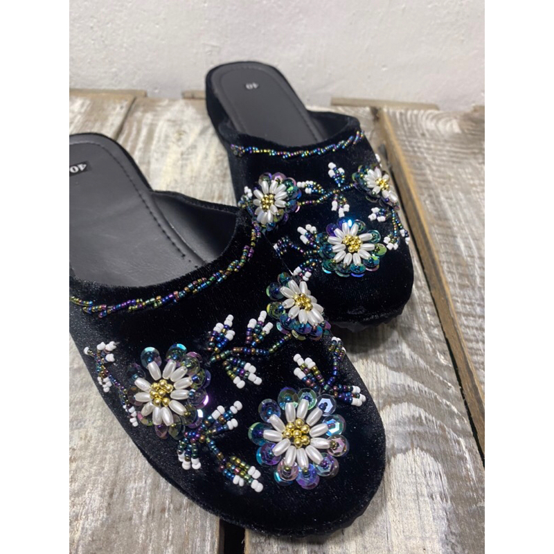 Dép Nhung Kết Cườm ,Kết Hoa Dành Cho Bà Và Mẹ Mang Êm ,Ấm Chân Mùa Đông