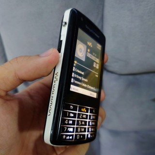 Sony Ericsson W960