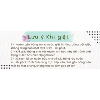 Mèo đeo túi cá