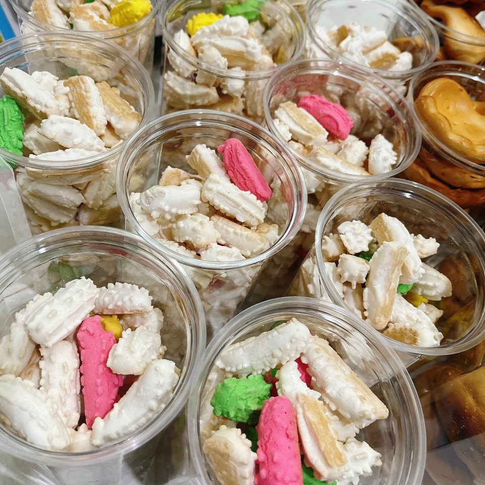 Bánh Men Gai Sữa Nhiều Màu Sắc Tuổi Thơ ~180g