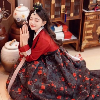 Trang phục hanbok Hàn Quốc thiết kế mẫu mới màu đỏ