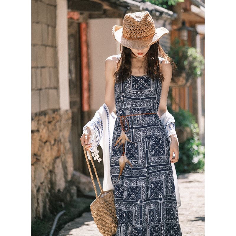 Váy hai dây vintage hoạ tiết thổ cẩm
