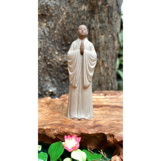 Tượng nhà sư giả gốm