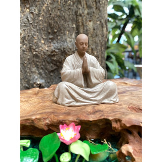 Tượng nhà sư giả gốm