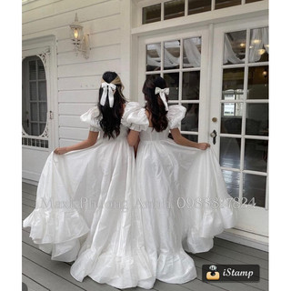 Váy công chúa trắng xẻ