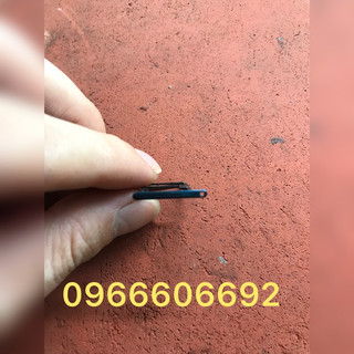 Khay sim vsmart active 3 / v530a zin tháo máy