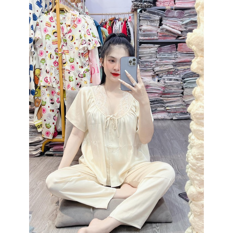 Bộ ngủ Tiểu thư trắng kem phối ren cổ,dài và ngắn tay,thiết kế lụa tơ.tằm của 2CE