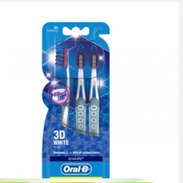 Bàn Chải Đánh Răng Oral-B Cao Cấp 3D White Trắng Sáng 2 tặng 1( Vỉ 3 Chiếc)