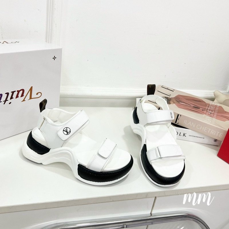 Sandal LV nữ mẫu mới hót năm 2023- về thêm 2 kiểu mới-  Hàng QC fullbox