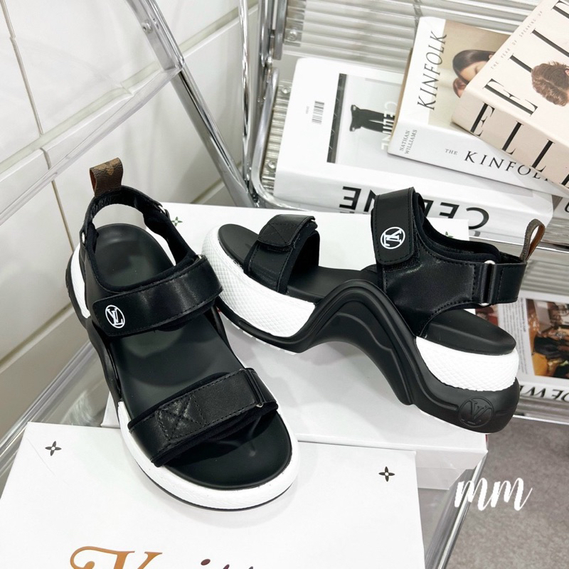 Sandal LV nữ mẫu mới hót năm 2023- về thêm 2 kiểu mới-  Hàng QC fullbox