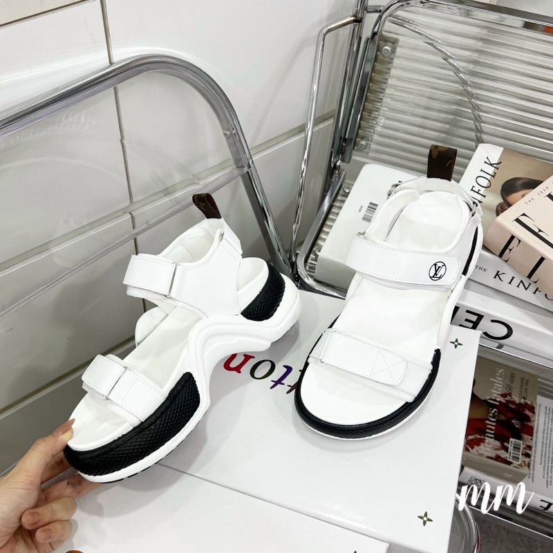 Sandal LV nữ mẫu mới hót năm 2023- về thêm 2 kiểu mới-  Hàng QC fullbox