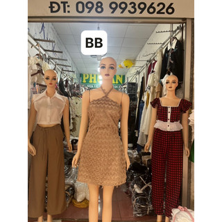 Đầm sóng tua rua cổ yếm