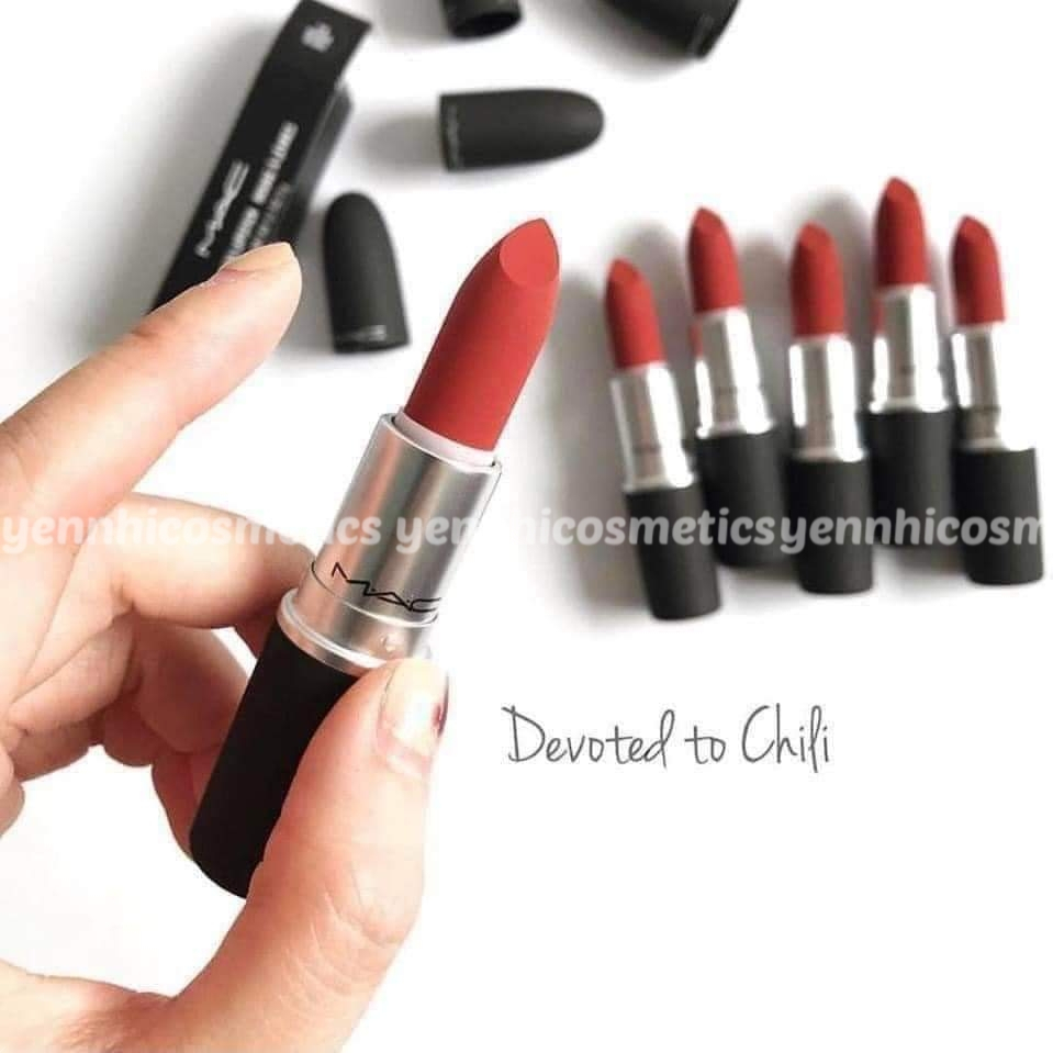 Son thỏi MAC Devoted To Chili 316 Powder Kiss Màu Đỏ Gạch