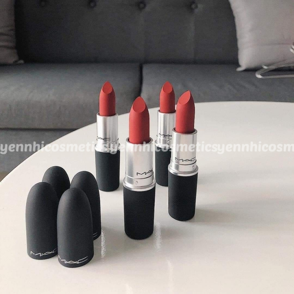 Son thỏi MAC Devoted To Chili 316 Powder Kiss Màu Đỏ Gạch