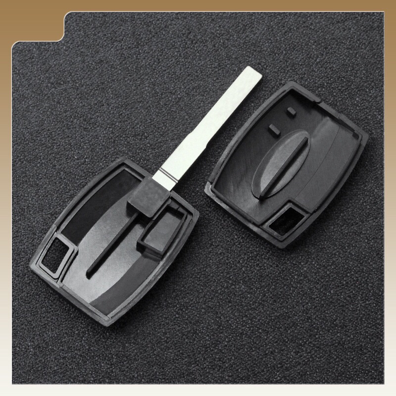 Phôi chìa khoá xe FORD RANGER hàng thái lan kèm logo