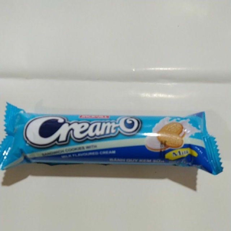 Bánh quy Cream O socola kem hương vani 85g